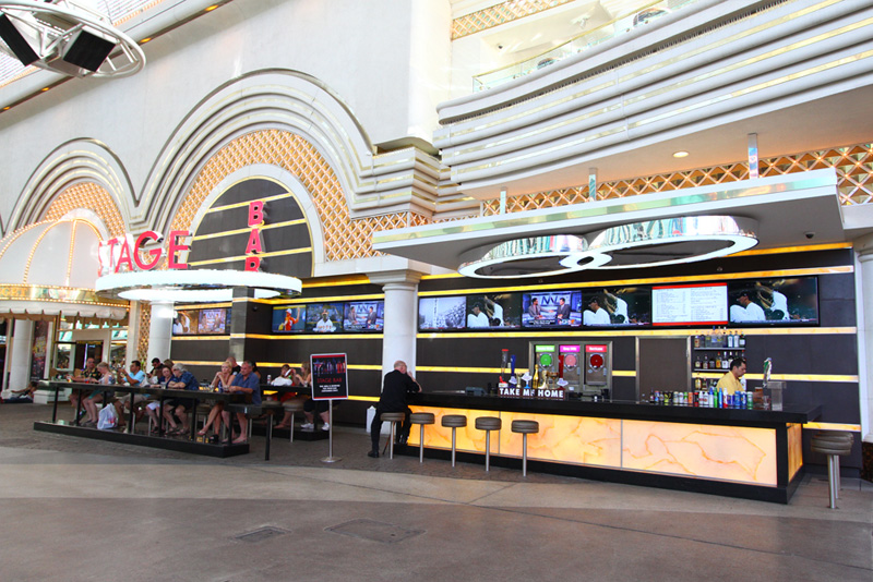 11 Great Places to Sit and People-Watch at Fremont Street Experience 3 Stage Bar Golden Nugget