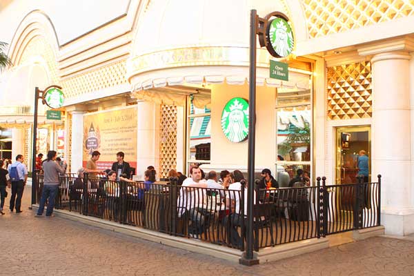 11 Great Places to Sit and People-Watch at Fremont Street Experience 4 Starbucks Golden Nugget