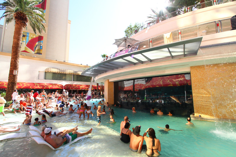 Golden Nugget and Rhyolite Sound Take the Party Poolside