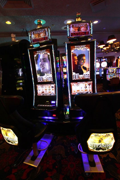 Titanic Slot Machine