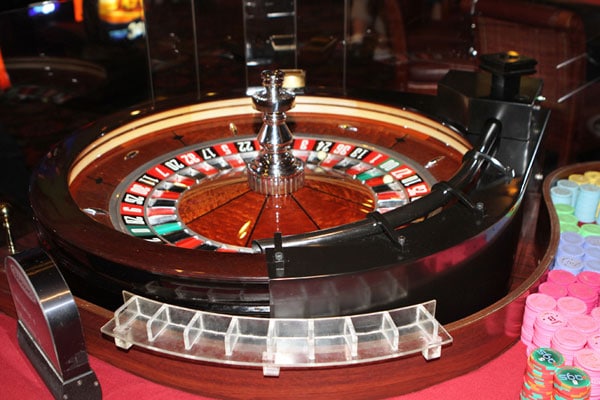 A Refreshing Twist on a Casino Classic: Double Ball Roulette at Binion's 2 Double Ball Roulette9