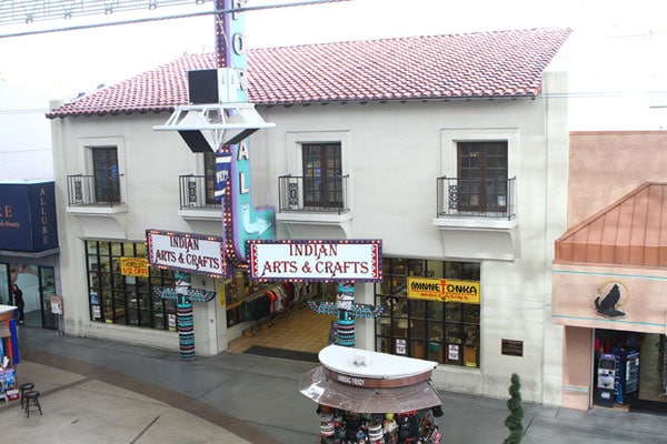25 Fun Things To Do on Fremont Street if You’ve Blown Your Gambling Allowance 4 EL Portal1