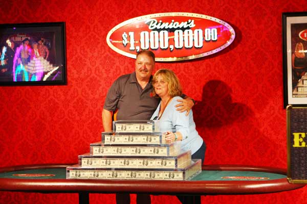 25 Fun Things To Do on Fremont Street if You’ve Blown Your Gambling Allowance 5 Million Dollar Photo