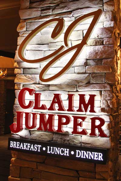 Find Eight Great Las Vegas Restaurants Under One Roof at Golden Nugget 4 Claim Jumper