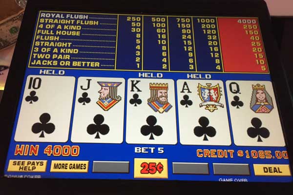 Top Video Poker Bars in Downtown Las Vegas Recommended by an Expert 5 Video Poker 1