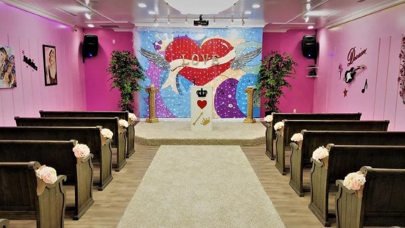 little neon chapel