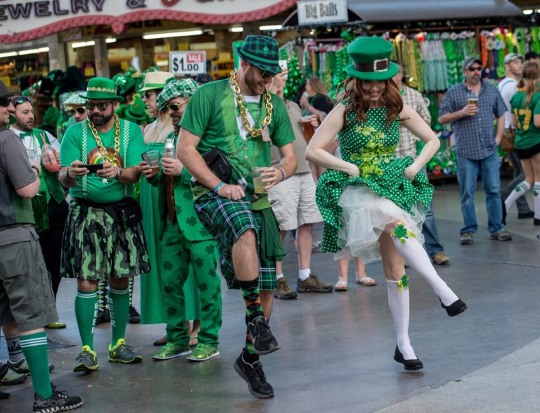 St. Paddy's Day Bash 2 3rd Street St Patricks Day High Energy Dressed Up Crowd 32016 Med Res 1